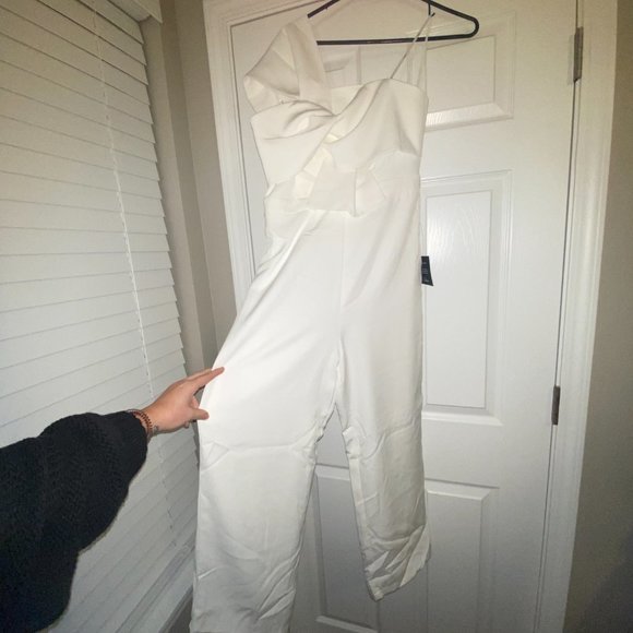 Eternal Vow Ivory One-Shoulder Sleeveless Bow-Front Jumpsuit - Picture 3 of 6